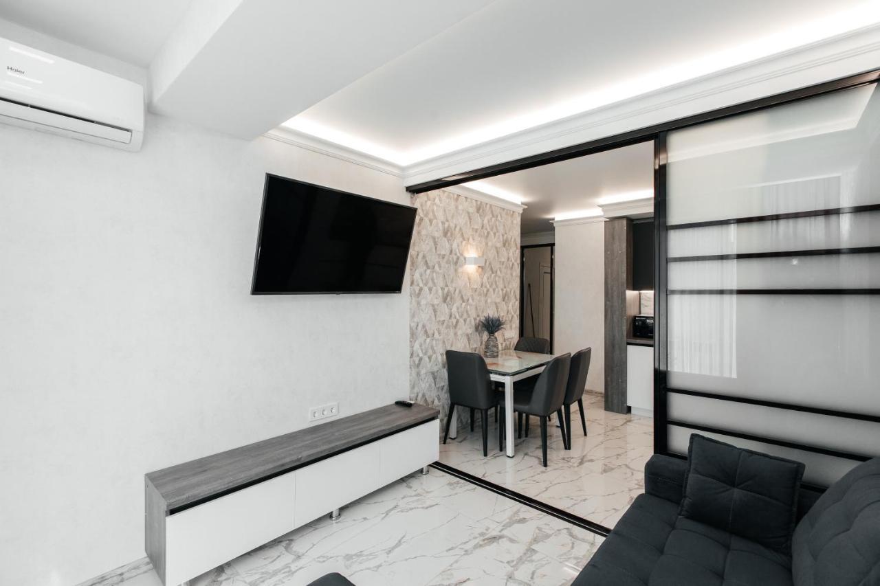 Main Street Sky House Apartments Chişinău Extérieur photo