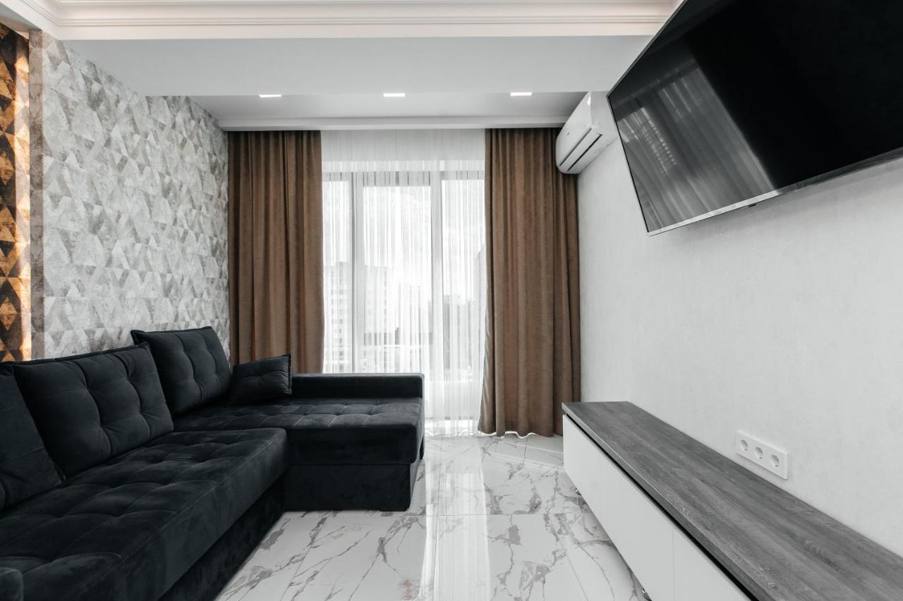 Main Street Sky House Apartments Chişinău Extérieur photo