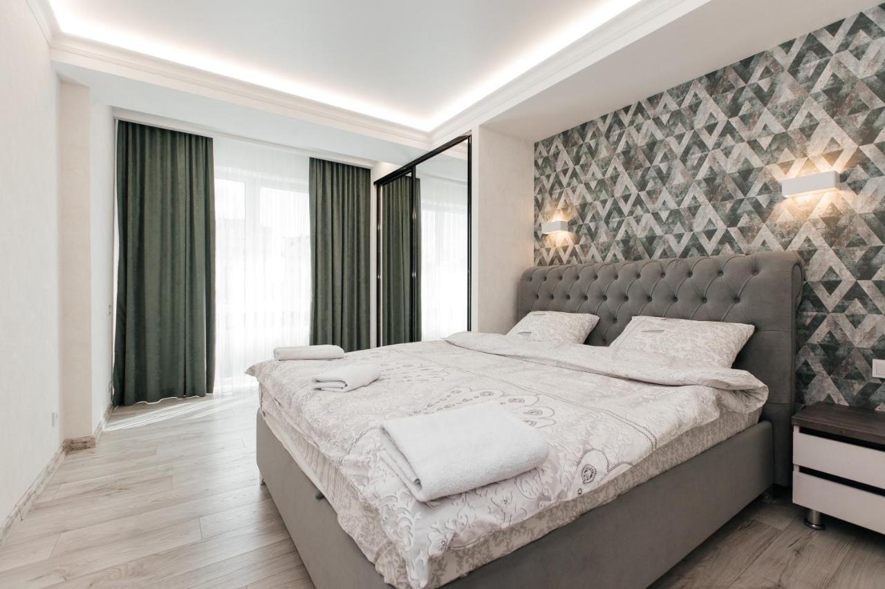 Main Street Sky House Apartments Chişinău Extérieur photo